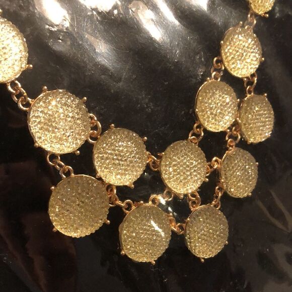 NWT Cruise Club Shimmering statement necklace - Picture 6 of 7